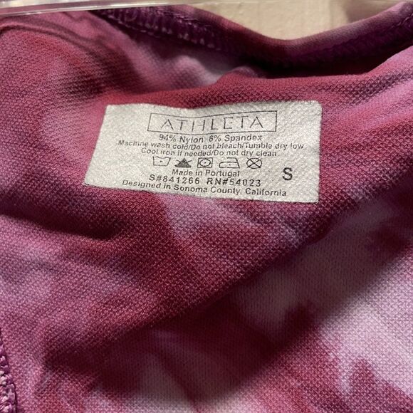 ✨Athleta Magenta Tie Dye Tank - Picture 2 of 6